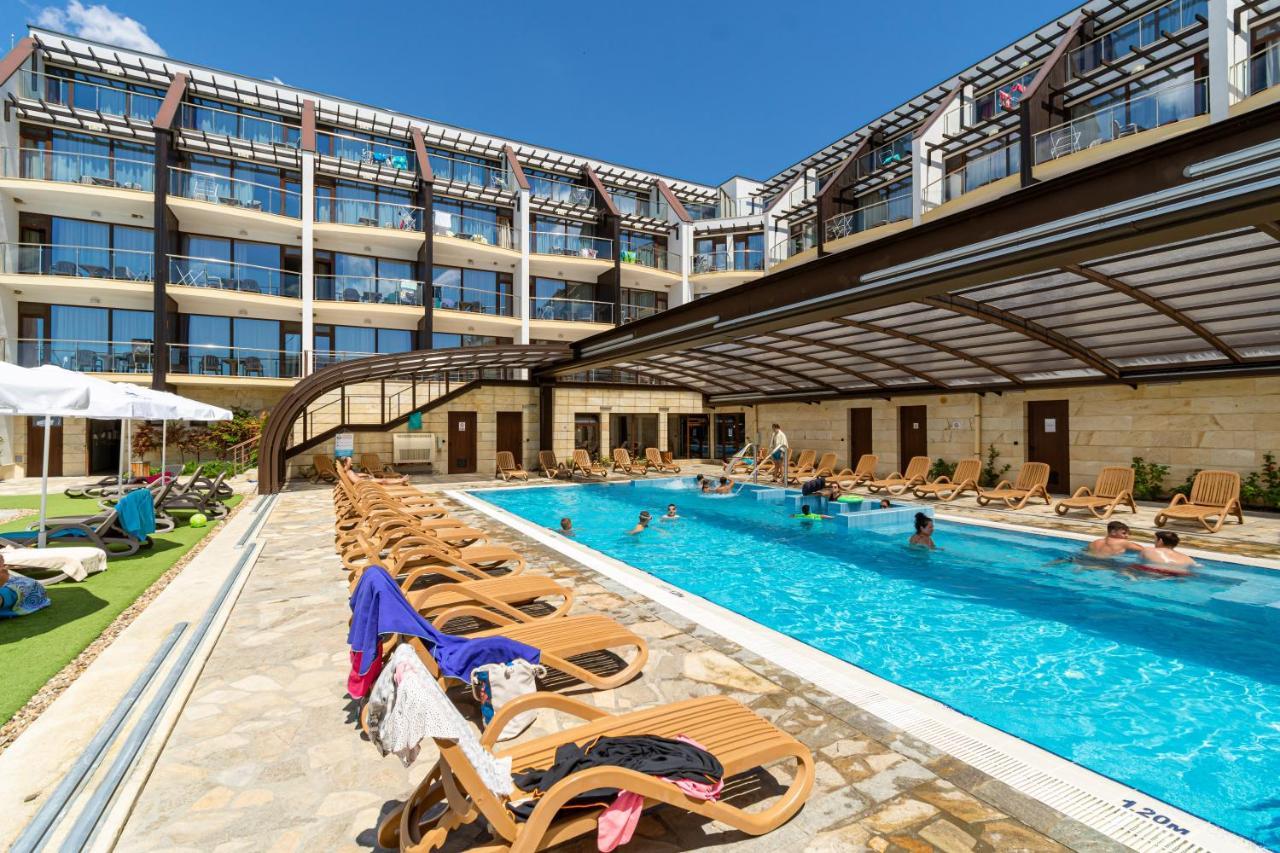 Topola Skies Resort & Aquapark Kavarna Exterior foto