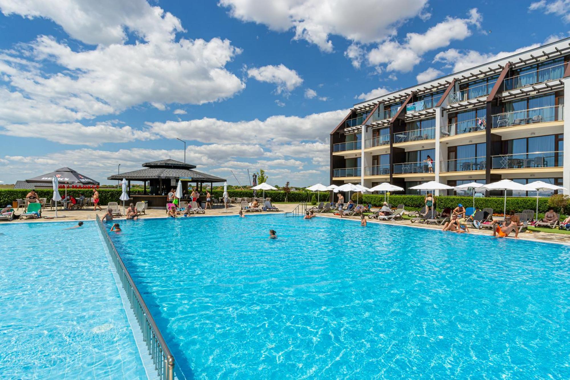Topola Skies Resort & Aquapark Kavarna Exterior foto